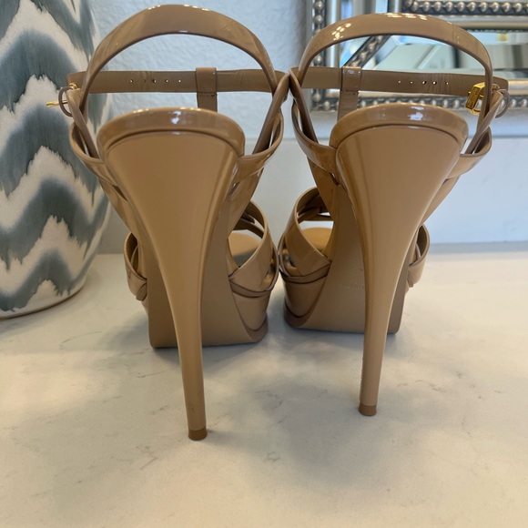 Yves Saint Laurent Patent, beige heels, size 37 1/2. Gently used. - Picture 7 of 8